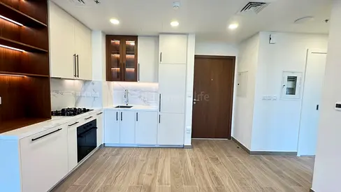 Spacious | Ready to Move in | With White Goods