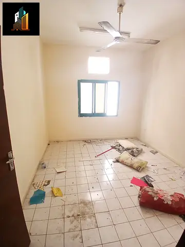 Neat and clean apartment, family building - Premium location with free parking