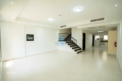 Near Circle Mall | G+2 | Vacant | Viewing Anytime