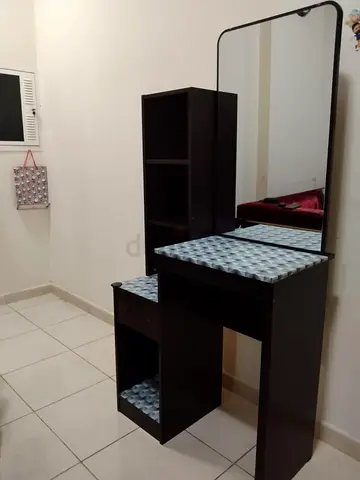 Dressing table