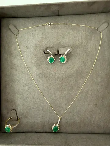 Brand New Natural Diamond Emerald Jewellery Set from Lifestyle – Never Worn