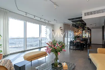 Luxury Upgraded | Full Lake View | Furnished