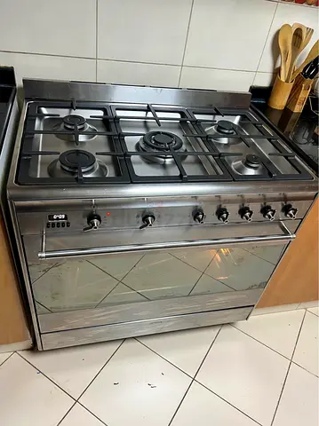 Smeg 5 burners top gas oven electric digital cooking range latest version 90cm