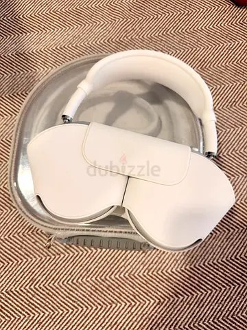 Apple AirPods Max (White Silver) - Excellent Condition With Apple Care . SUPER CLEAN, NO SCRATCH