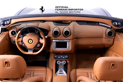صورة 10 لـ 2010 Ferrari CALIFORNIA