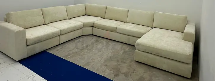Selling home centre eterno Ushape sofa
