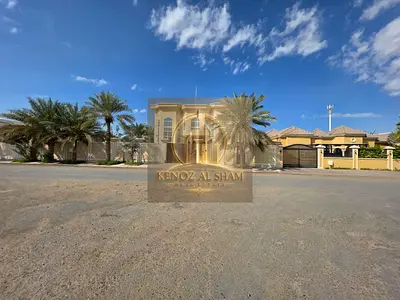 � للبيع فيلا مميزة – القرائن 4 – الشارقة  ✨ قريبة من المسجد والحديقة