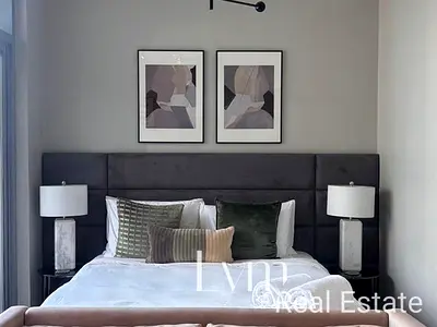 Elegant Studio | Claren Tower, Downtown Living