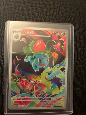 Ivysaur V Full Art Pokémon Card (Sleeved) - Collectible Trading Card