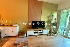 1 BD | Fully Furnished | Upgraded Unit
