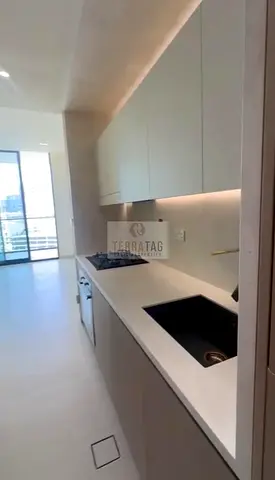 BRAND NEW | SEMI FURNISHED | MIDDLE FLOOR