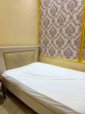 Strong beds very pretty