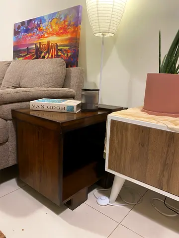 2 Mahogany Wood Side Nightstand in excellent Condition