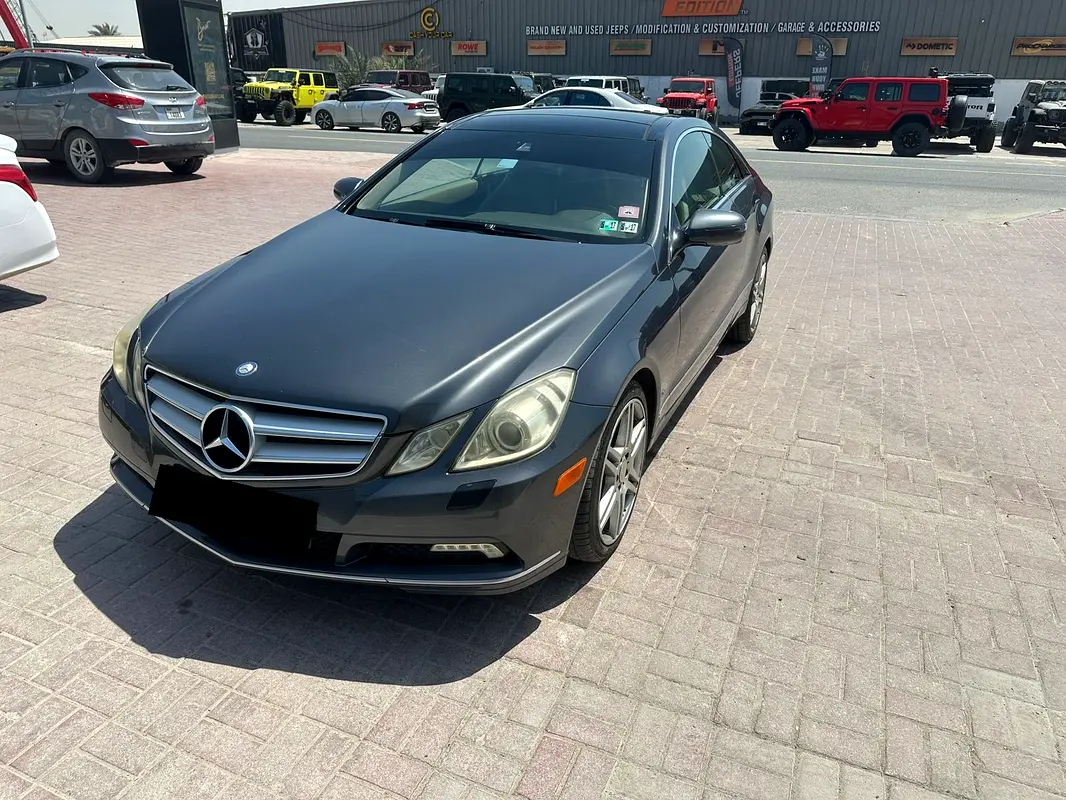 Mercedes-Benz E-Class 2010 — photo 1 of 15