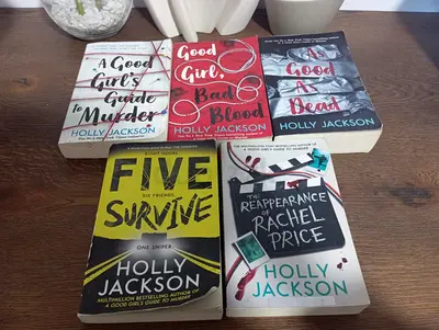 Holly Jackson Mystery Paperback Bundle (5 Books)