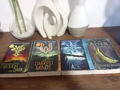 Alexandra Bracken - The Darkest Minds Series (4 Paperback Books)