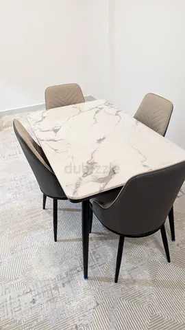 Modern Faux Marble Dining Table Set + 4 Beautiful Chairs (Like New)