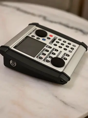 Juzisound 2 Total Solo Sampler with 512GB Special Sample Presets + Breath Controller + Bag