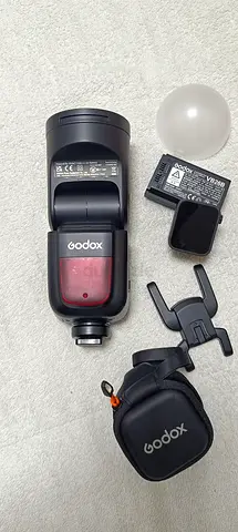 V1 flash and x3 trigger for sony