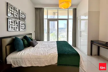 Easy Access, Fully Furnished, Low Floor, Vacant
