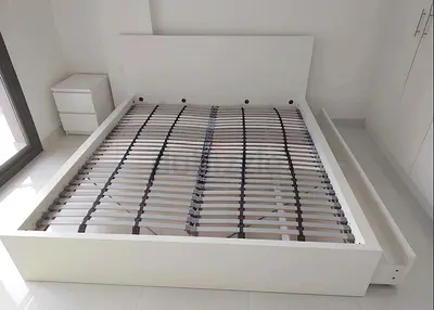 Ikea malm bed with ikea mattress king size like new 180*200