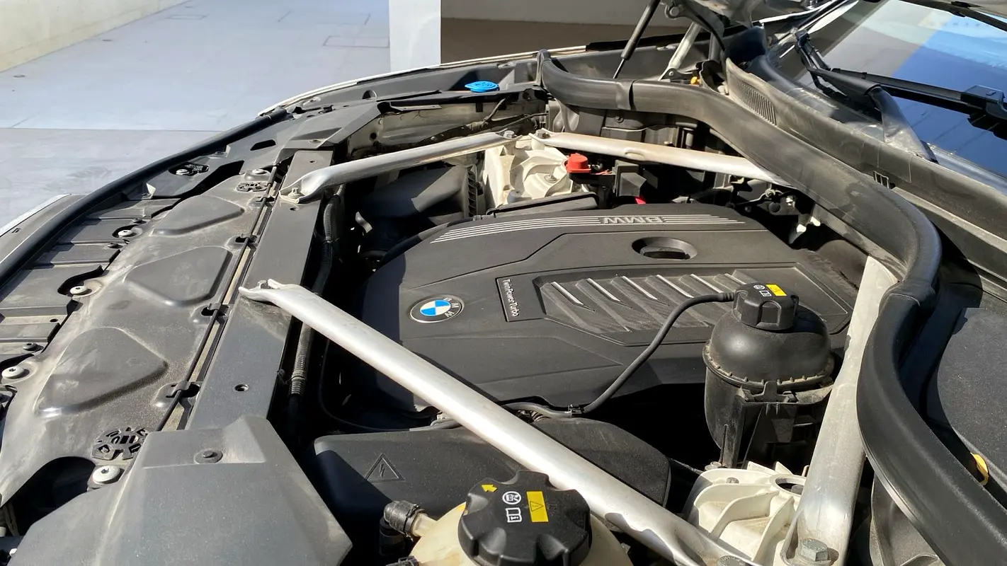 BMW X5 2019 — photo 1 of 10