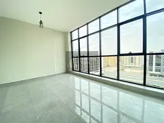 CLOSE TO PARK // BRAND NEW // 2-BEDROOM HALL