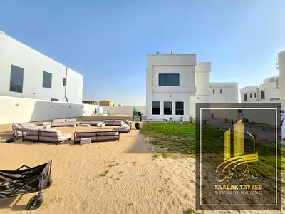 Grand Elegant fully furnished Modern Villa : Expansive Luxury In Every Corner