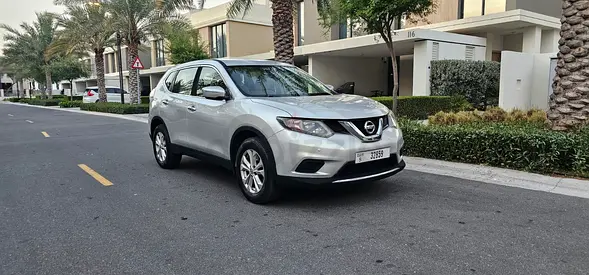 GCC AWD, NISSAN XTRAIL 2.5 , 7 SEATER“good condition”  Expat Lady Owner.