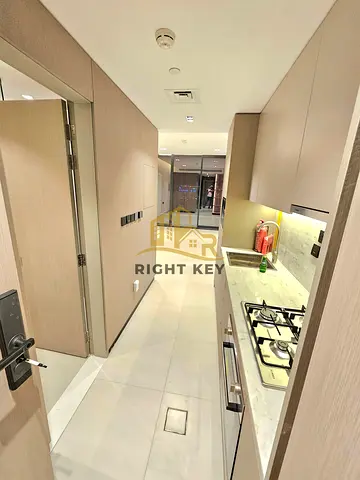 BRAND NEW / MODREN DESIGN/ POOL VIEW/STUDIO / 50K