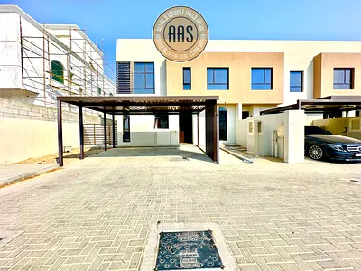 SPACIOUS READY TO MOVE 4Bhk villa with study & maids room 2.4 Million