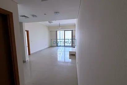 Highest Floor Unit | Flexible Terms | Stunning Night Views | Chiller Free