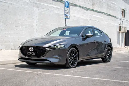 UNDER SERVICE CONTRACT &amp; WARRANTY UNTIL JAN. 2028 OR 160K KM.-GCC-0% DP-FINANCE 5 YEARS