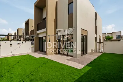 Ready to Move in | Maids Room | Gated Community