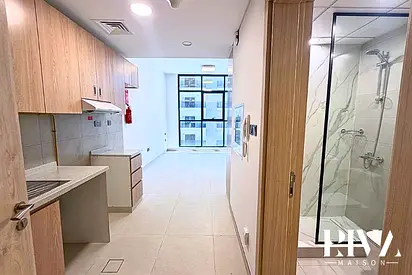 unfurnished studio in Karimian 3