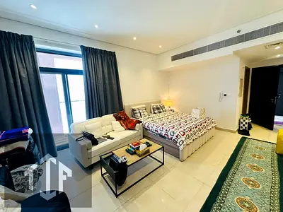 LARGE STUDIO | ELEGANT FURNISHING | POOL VIEW