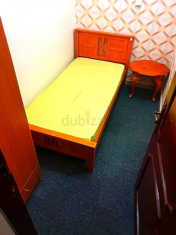 Mushrif mall near furnished single male room