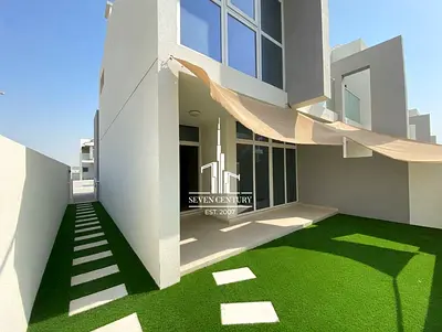 Modern Family Living | Comfortable and Stylish