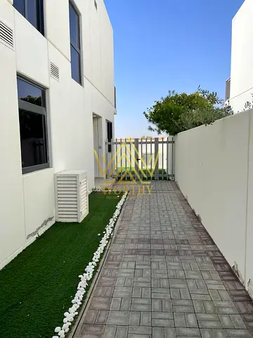 3+Maid | Back To Back L Shape Garden | Live the lifestyle you deserve