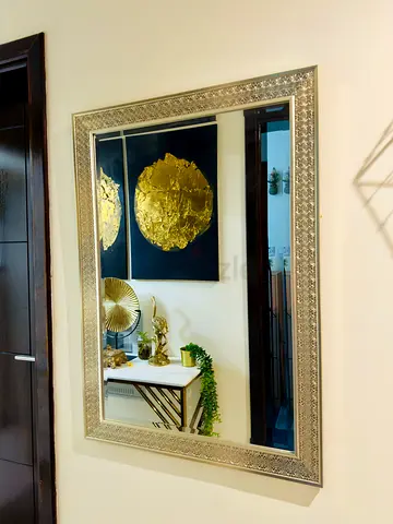 Console mirror