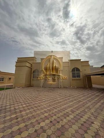 للإيجار فيلا مميزة في الشارقة – الرحمانية 1  فرصة رائعة للسكن في فيلا واسعة ونظيفة في موقع هادئ ومميز قريب من جميع الخدمات
