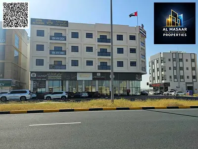 بناية جديدة على شارع الرئيسى زواية شارعين ارضى محلات + 3 طوابق بدخل جيد و تملك حر لجميع الجنسيات