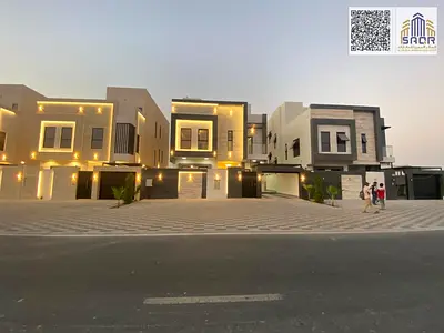 Luxury villa for sale, two floors and a roof with a private pool and all services included.