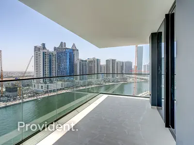 Elegant and Spacious | Canal Facing Luxury Apt