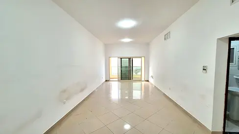 Like new 3bhk spacious apartment for family in muwailih rod sid