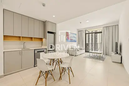 Modern and Unique Layout and Vacant Unit
