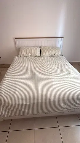 Queen Bed + Mattress 160x200