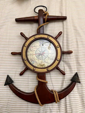 Wooden Nautical Anchor Wall Clock - Decorative Steering Wheel Design (Need battery)