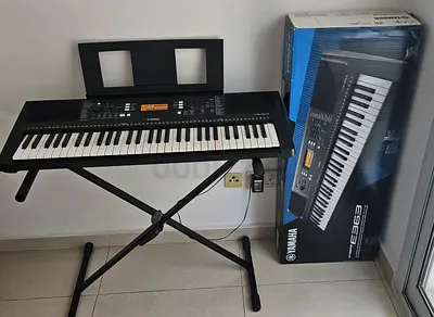 Yamaha PSR E363 Digital Keyboard (With Stand included)