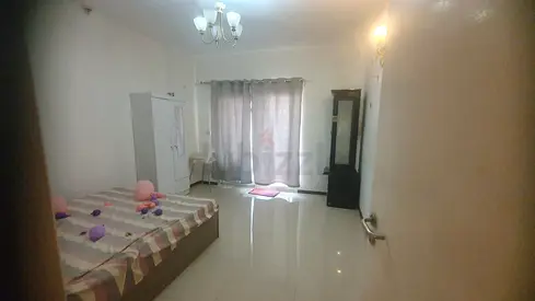 Private room for couples, fully furnished, with balcony available in Karama, near ADCB